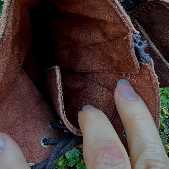 Born Cass combat lace up boot brown suede BOC 7.5 - Picture 8 of 9